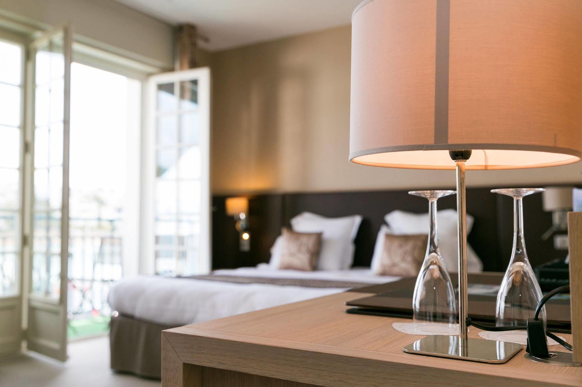 Le Goyen Hotel Одиерн Екстериор снимка